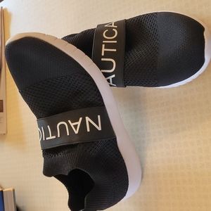 Nautica 8.5 Women's Black Slip on sneaker
